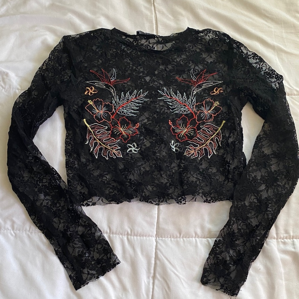 Vintage Zara trafaluc Black Lace Crop Top with Multicolor Floral Embroidery